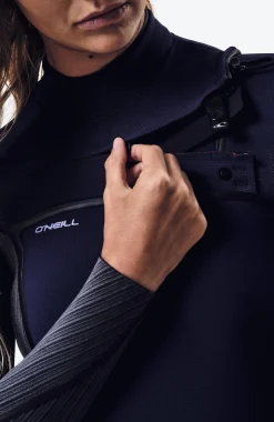 Femme O'Neill Combinaisons|Protection Anti-Uv-FemmesHyperfreak Fire 5/4mm Chest Zip Full Wetsuit| Bleu